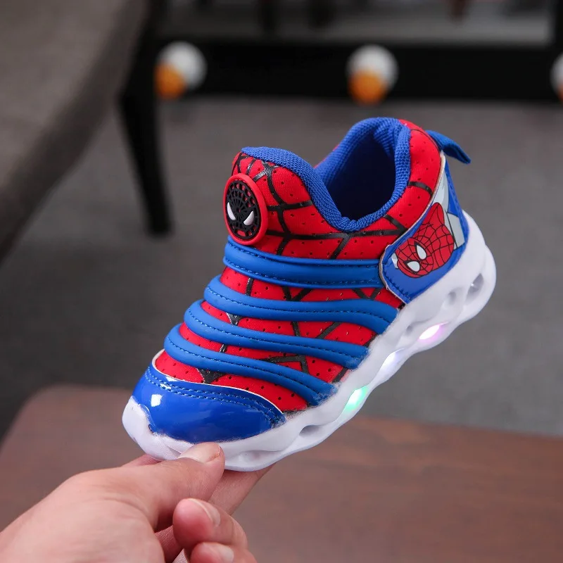 Дисней детская в мультипликационном стиле с человеком пауком для маленьких