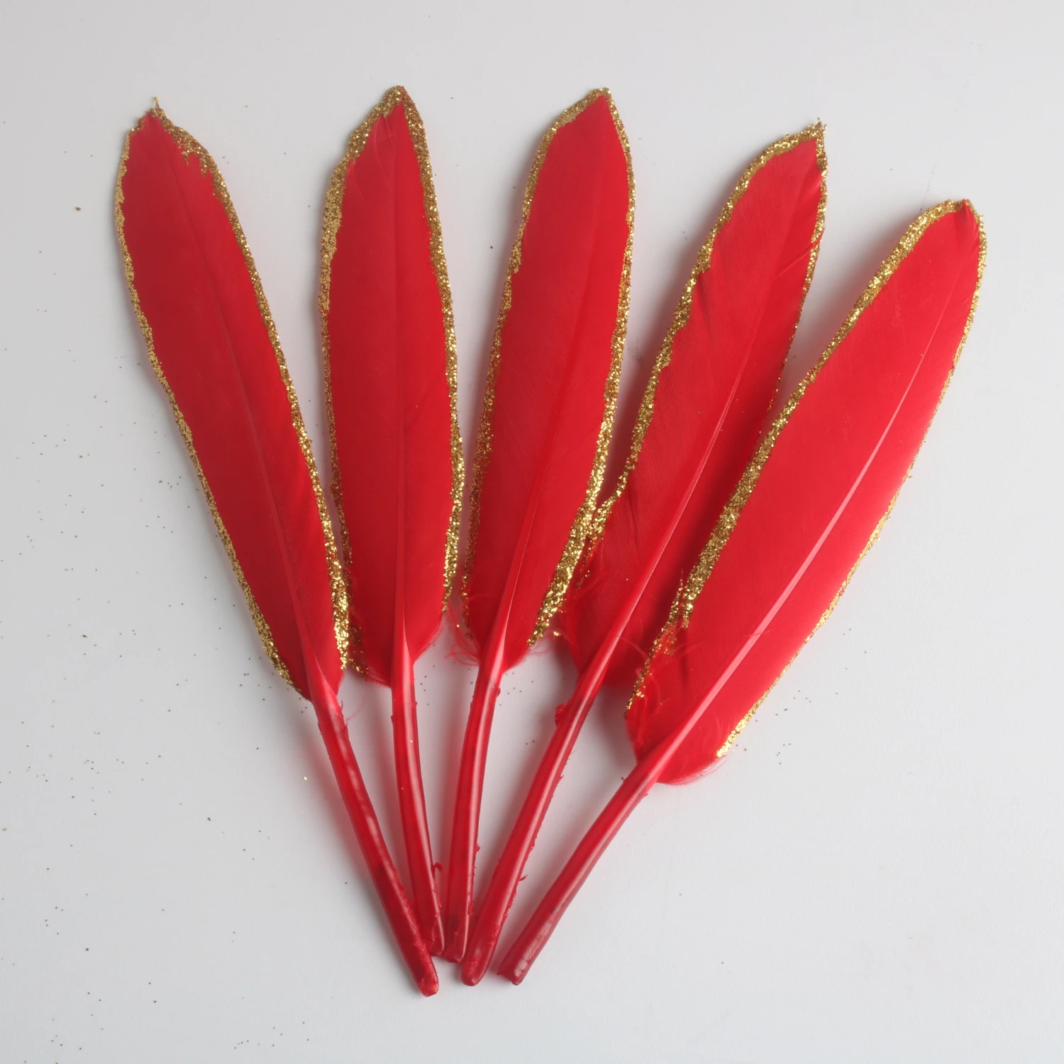 Оптовая продажа 10 шт./лот золото гусиных перьев на стопу длиной от до 15
