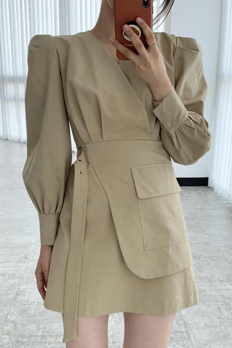 

Korea chic early autumn temperament V-neck cross side buckle belt puff sleeve fake two-piece dress short skirt female