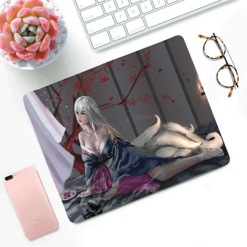 

MRGLZY Mouse Pad Geisha Girls E-sports Games Electronic Waterproof Custom-made Cute Girls Writing Desk Brain Desktop Noteb Pad