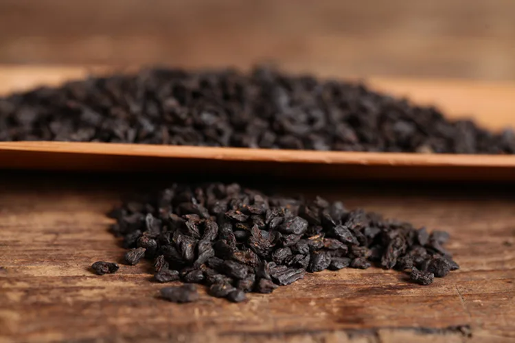 

Tea Fossil Old Tea Head Tea in Bulk Luzhou-Flavor Fragrance of Glutinous Rice Pu'er Tea Mature Tea Glutinous Tea Fossil
