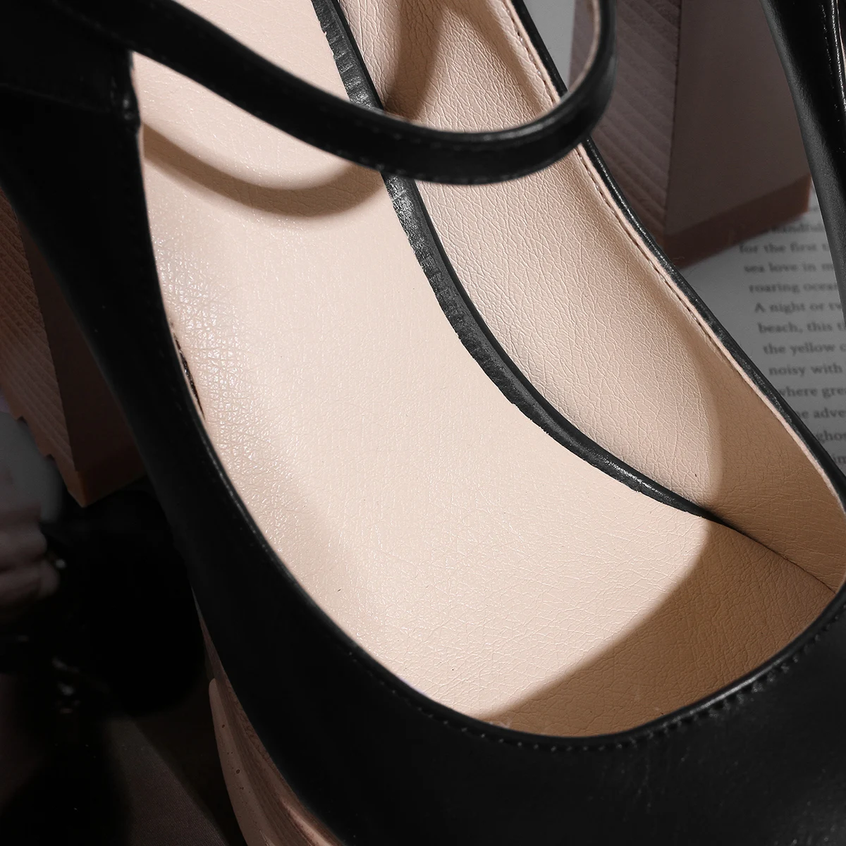 Женские туфли-лодочки QUTAA на платформе и высоком квадратном каблуке с пряжкой из