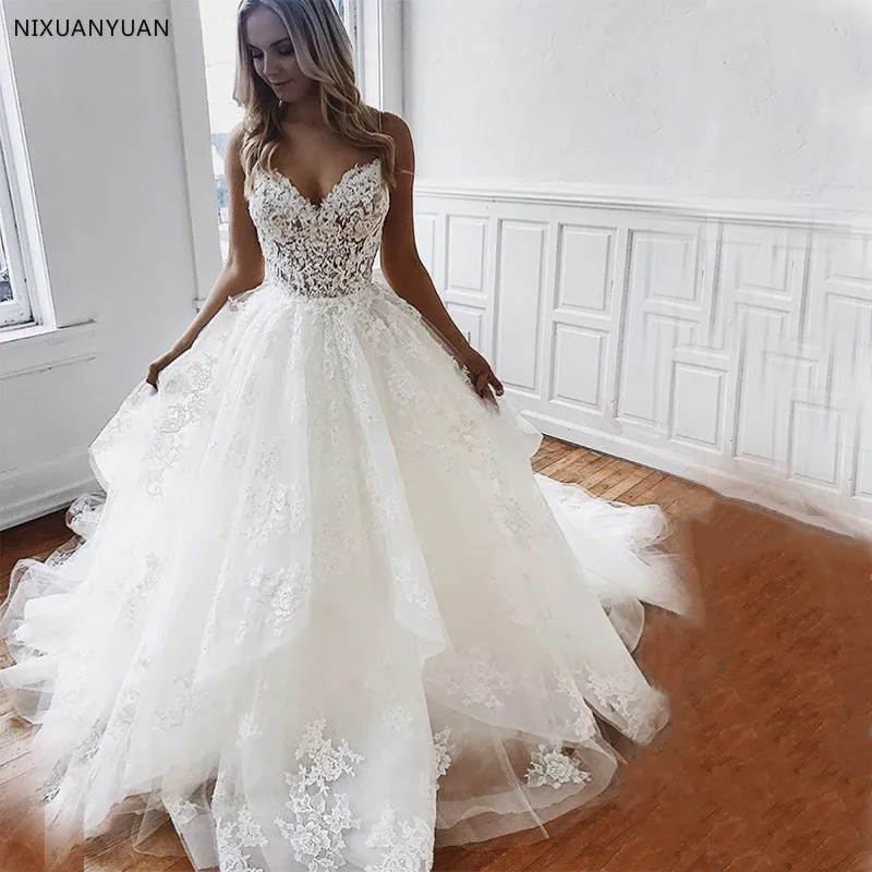 

Custom Made White Ivory Bridal Gowns V Neck Ball Gowns Wedding Dresses Lace Appliques Spaghetti Straps Vestido De Novia 2021