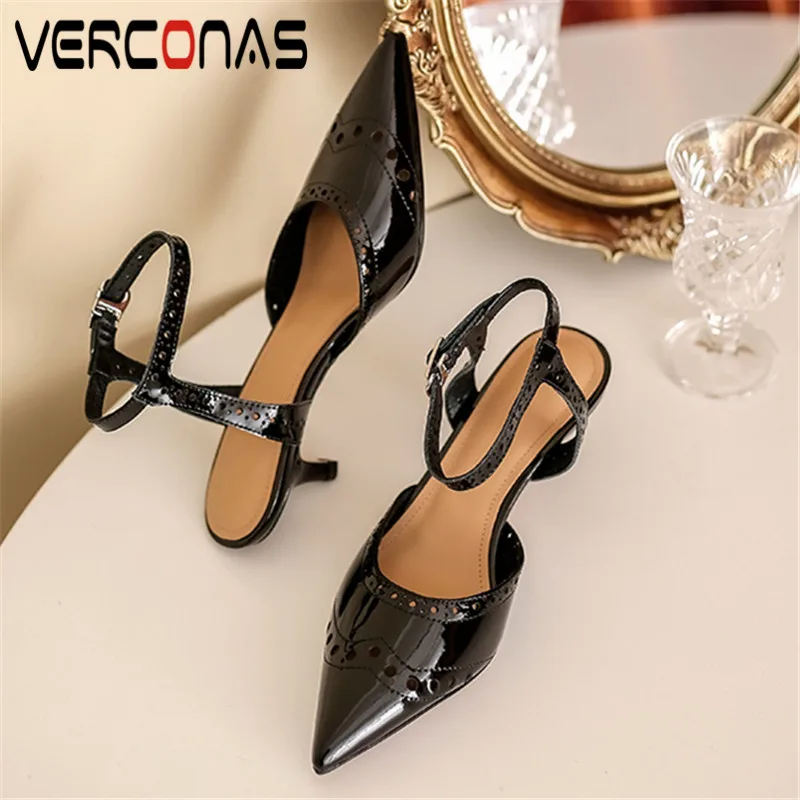 Женские босоножки с острым носком VERCONAS черные из натуральной кожи на тонком