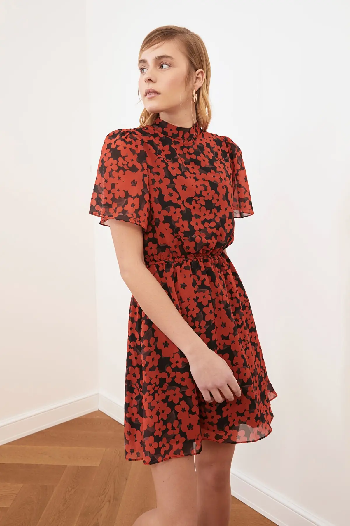 ТРАПЕЦИЕВИДНОЕ ПЛАТЬЕ TWOSS20EL0622 | Женская одежда