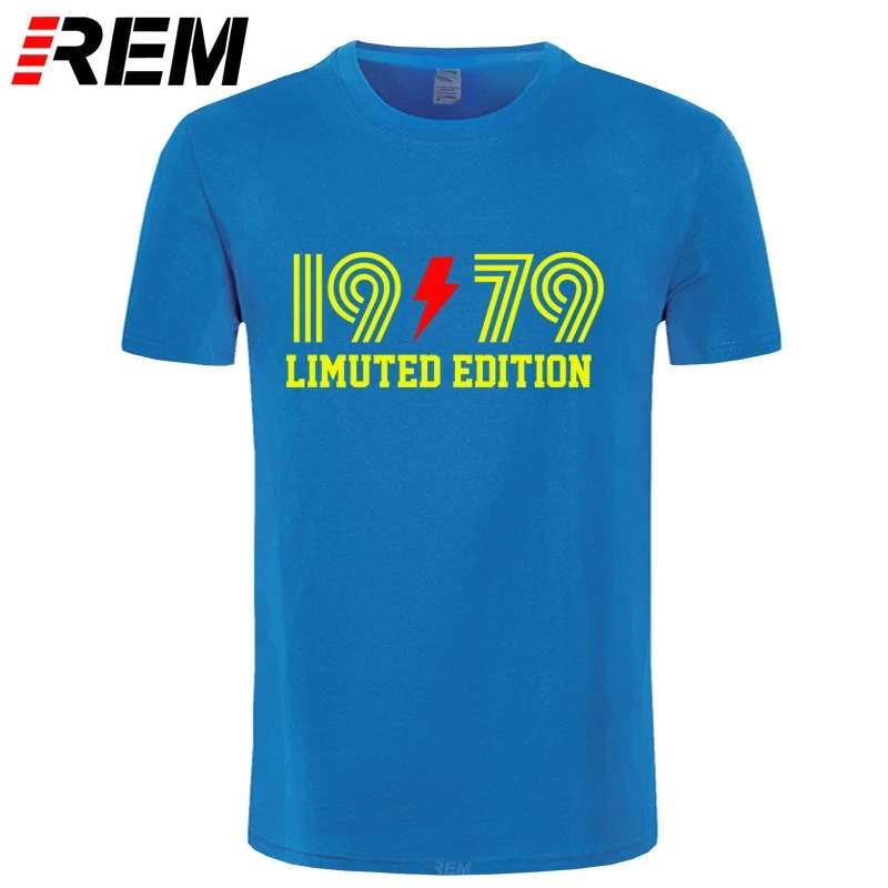 Новинка 1979 крутая футболка ограниченной серии Red Text Мужская модная с коротким