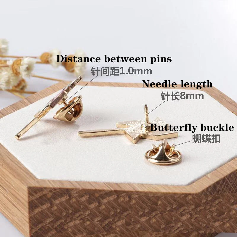 Японский ins персонализированные Брошь Женский симпатичный значок с пряжкой