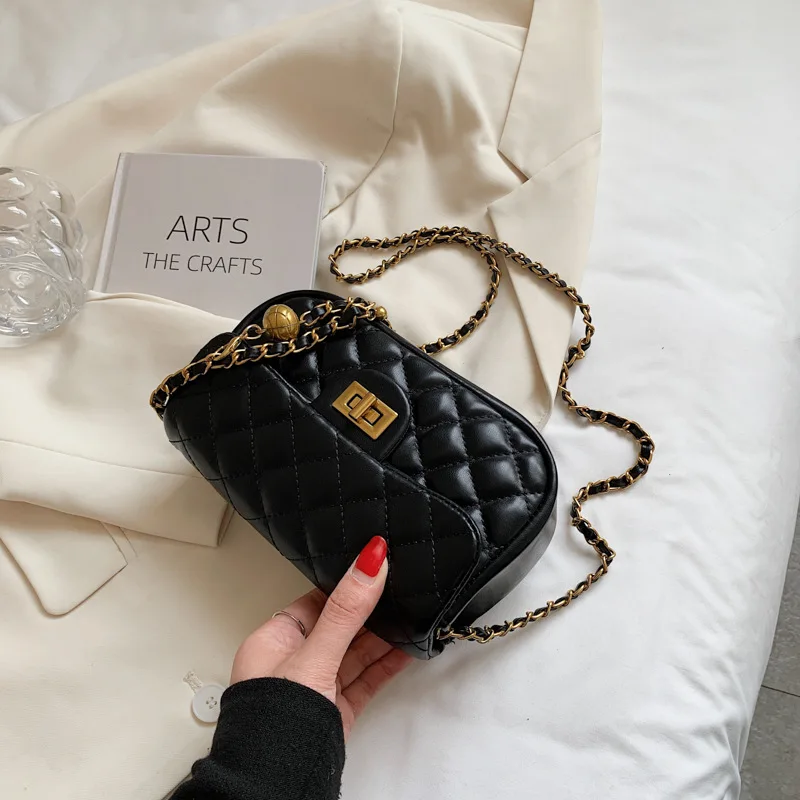 

Lingge Casual Lock Chain Bag 2021 New Autumn Personality Single Shoulder Messenger Small Square Bag Female Commuter