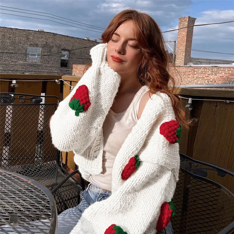 

Elegant Strawberry Decorated Knit Cardigan Women's Fashion Single-breasted Loose V-neck Jacket Autumn Sweet Top