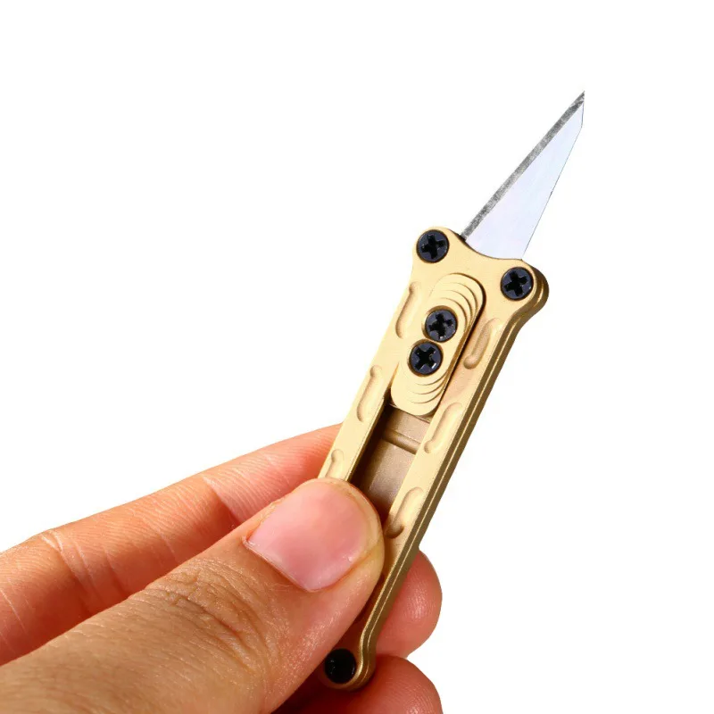 EDC Multipurpose Pocket Cutter Keychain Multifunctional Multi Tool Camping Outdoor Pare Peeler Portable Metal Cutlery Survival T