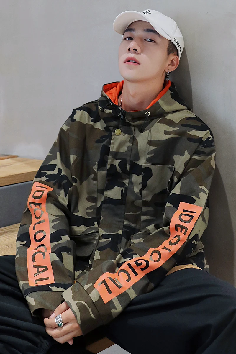 

Ins Camouflage Male Bf Korean Version Of The Trend Of Spring And Autumn Handsome Port Wind Chic Scorpion Loose Hip Hop Tooling
