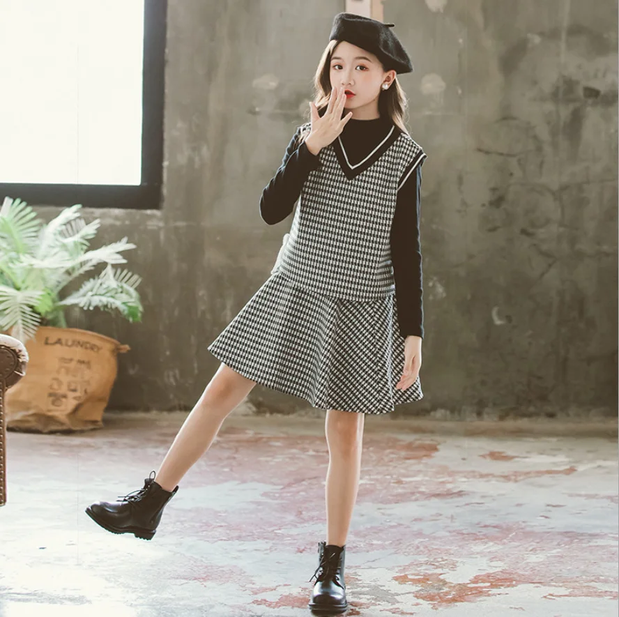 

Girls Black And White Small Windmill Vest Suit 2021 Girls Spring Fashion Temperament Short Skirt, Big Children's Three-Piece