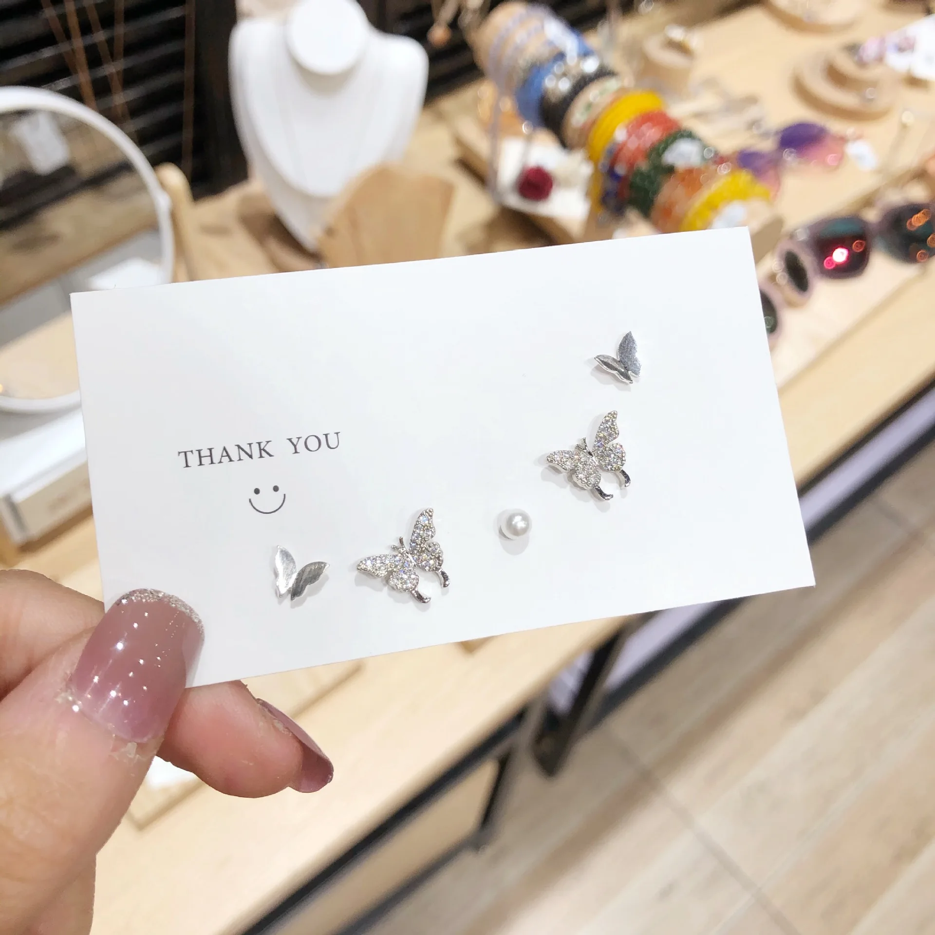 

Elegant Flash Rhinestone Butterfly Stud Earrings For Women Girls Fashion Cute Boucle D'oreille Earrings Jewelry Accessories Gift