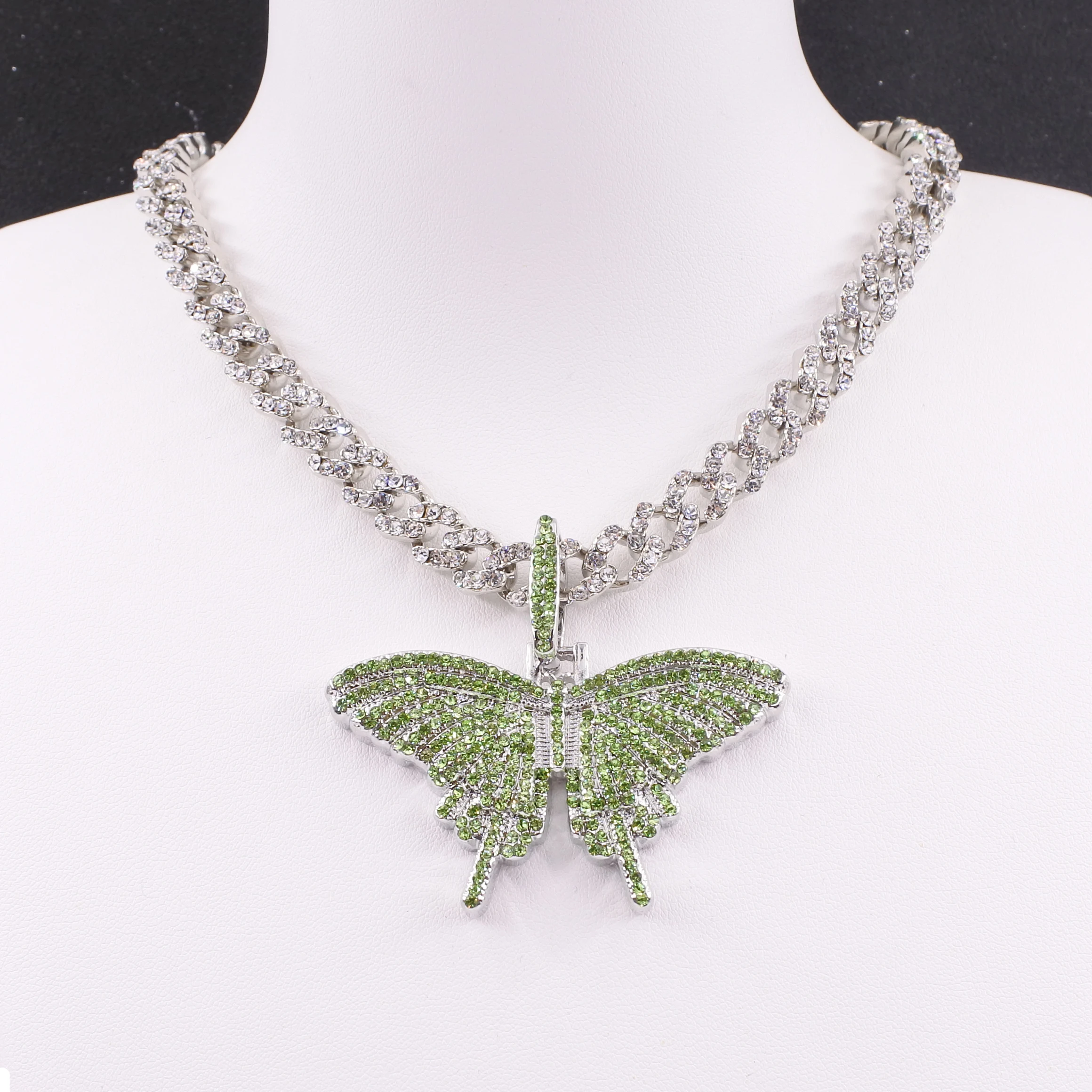 

8MM Miami Cuban Link Chain 48MM Green Butterfly Pendant Pink Blue Crystal Women's Necklace Rap Hip Hop Silver Color Jewelry Iced