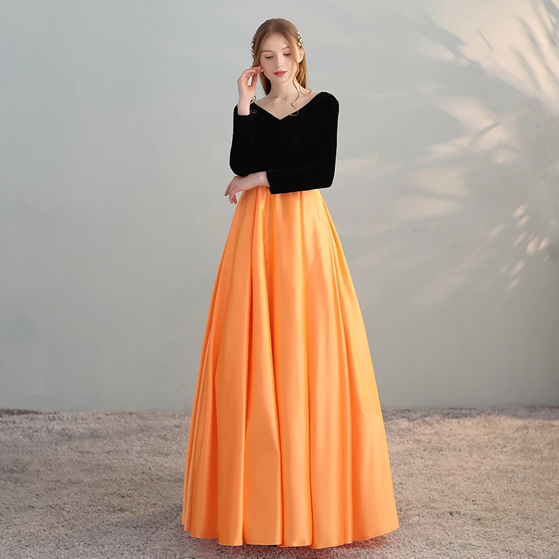 

2021 New A-Line Simple Satin Evening Dresses Long Sleeve V-Neck Princess Evening Gown Fashion Elegant Plus Size Prom Dress
