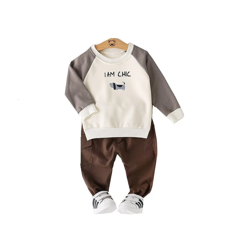 Комплект детской одежды на весну и осень футболка штаны с буквами Щенок для