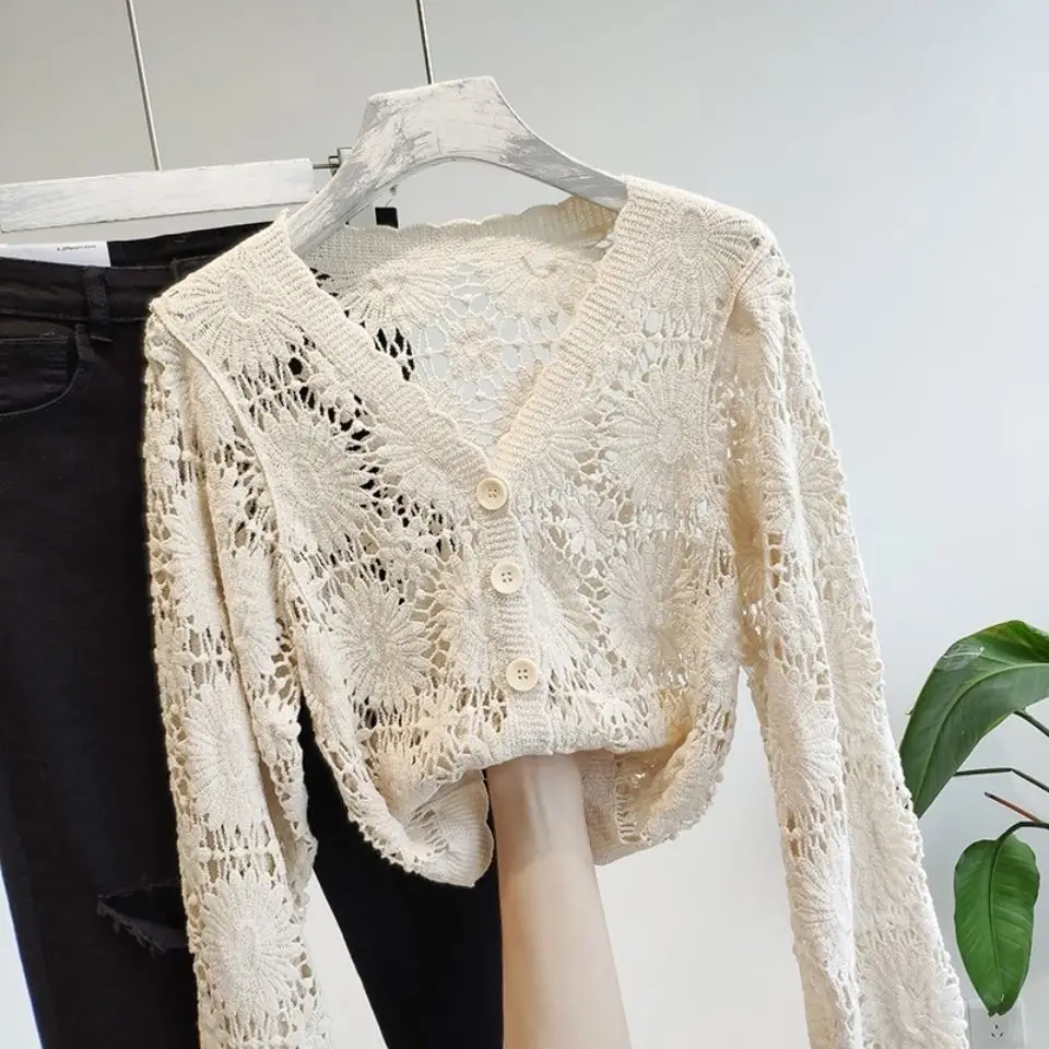 

Short Style Cardigan Women 2021 Spring Autumn Lace Hollow Out Knitted Crop Tops Female Single Breasted Crochet Flowers Knitear