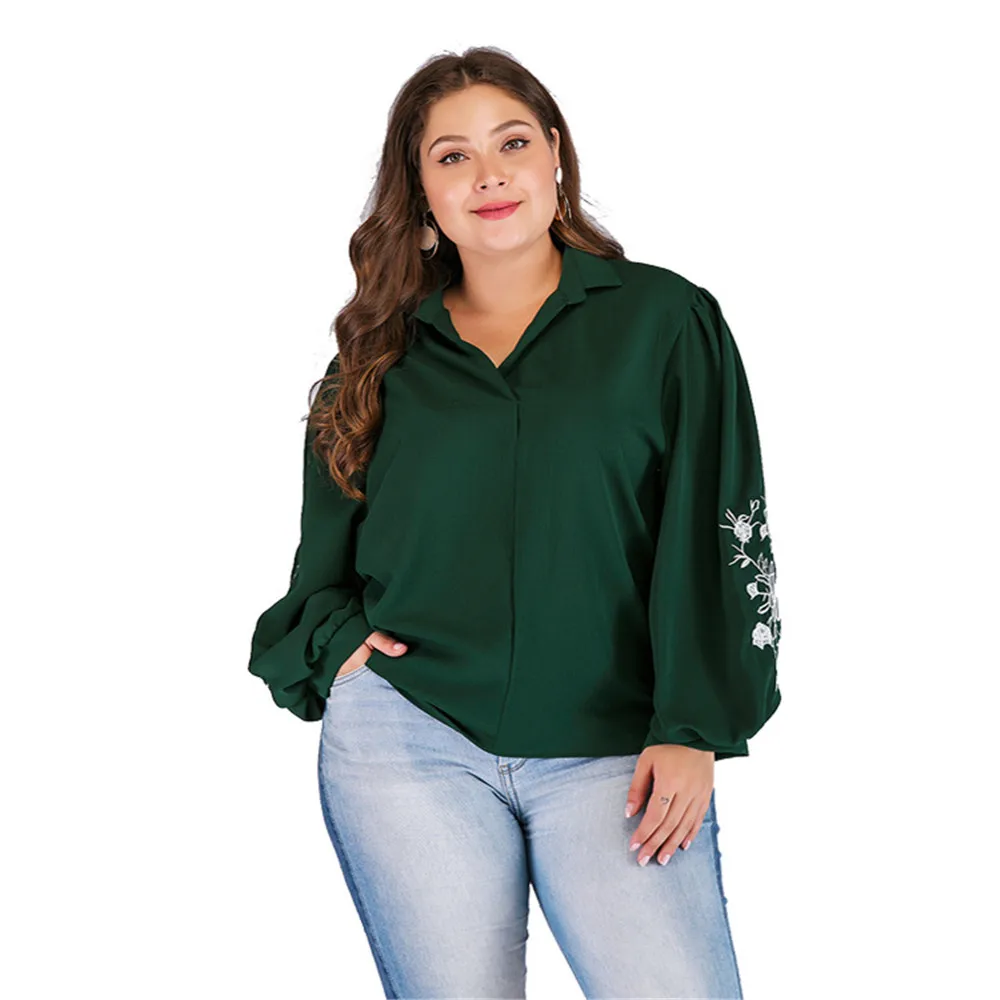 Женский топ с цветочной вышивкой и отложным воротником батальных