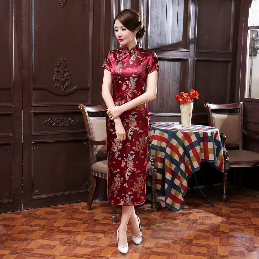 

17Colors Chinese Cheongsam Traditional Wedding Qipao Woman Embroidery Elegant Split Dress Female Floral Bodycon Cheongsam