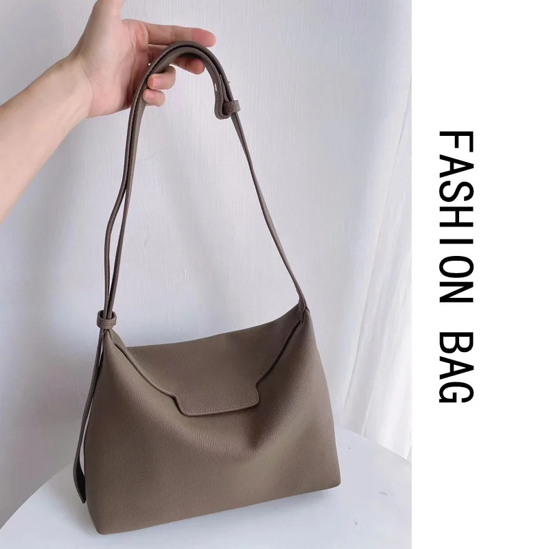 

Versatile soft leather bag regardless of season ~ large capacity simple cowhide underarm bag, single shoulder can cross women's