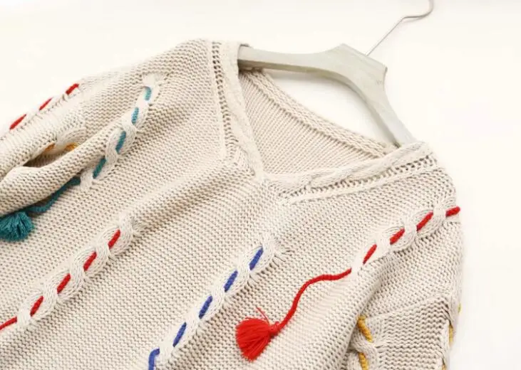 

Women's autumn winter v neck knitted loose sweater Female long sleeve casual tassel tops pullovers TB1006