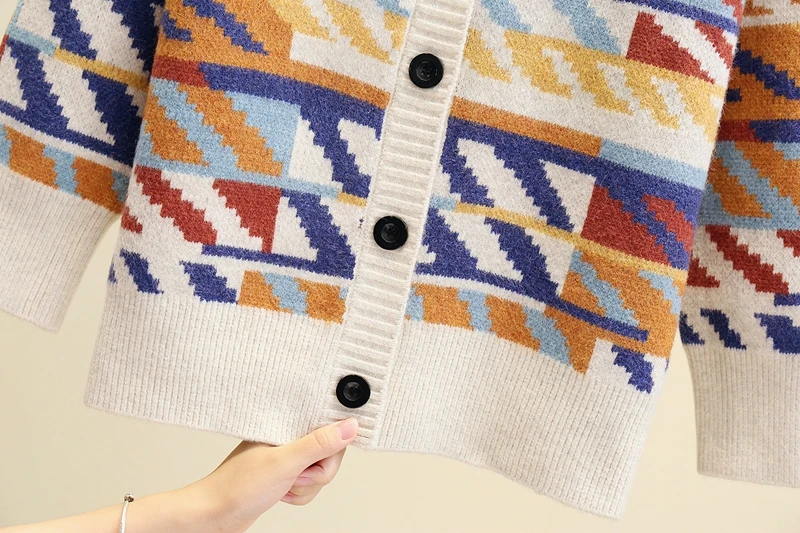 Трикотажный кардиган в полоску с круглым воротником 3 комнаты 5 сортов № 1 21238 [1662]