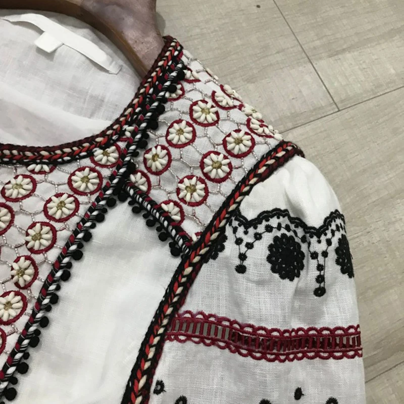 TWOTWINSTYLE Embroidery Vintage Women's Jacket O Neck Open Stitch Beading Patchwork Short Coat Female Fashion Autumn