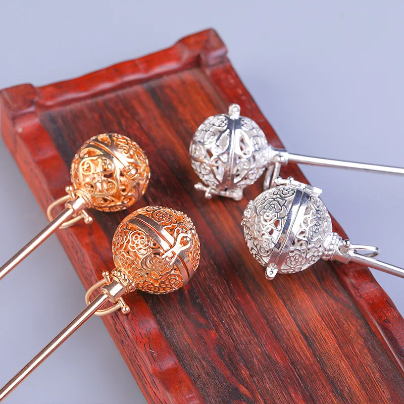 

Luminous copper ball hairpin antique hair ornament exquisite incense ball hairpin tassel step shake