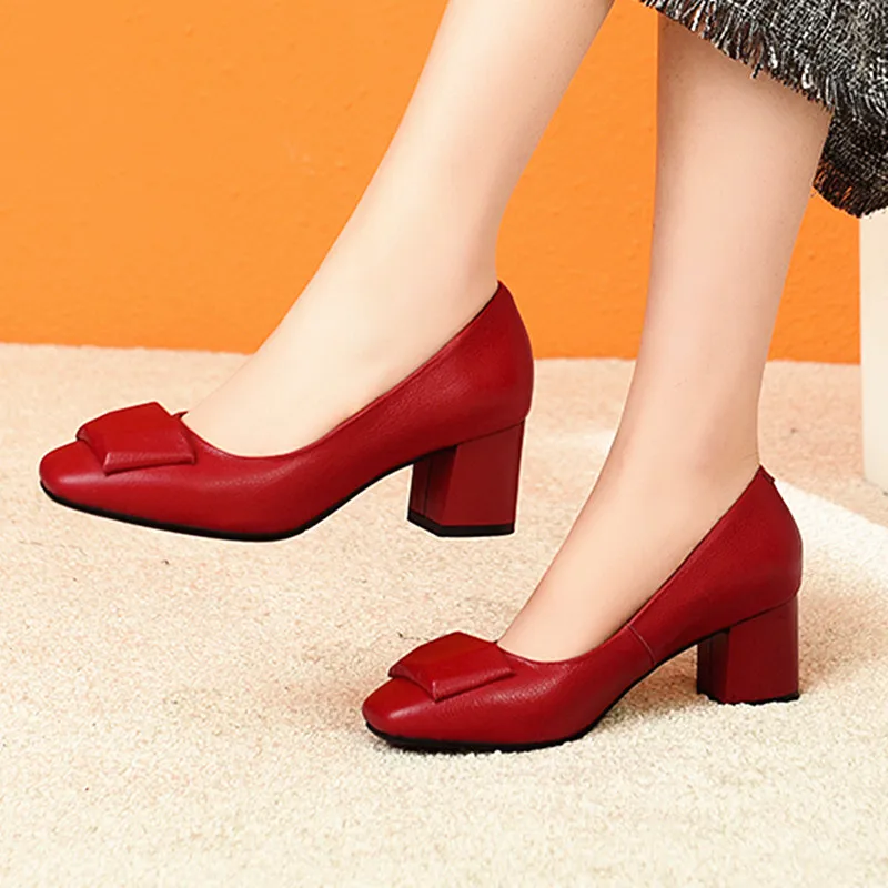 

Женские туфли-лодочки из натуральной кожи, на квадратном каблуке