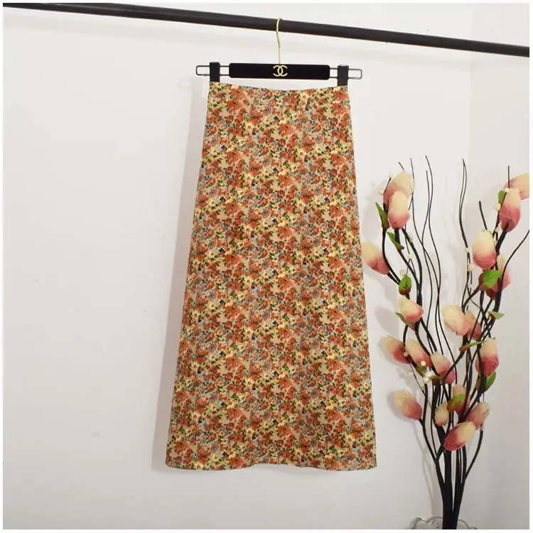 

Small fresh floral skirt spring / summer 2020 new high waist slim and versatile mid length Chiffon A-line skirt covering crotch