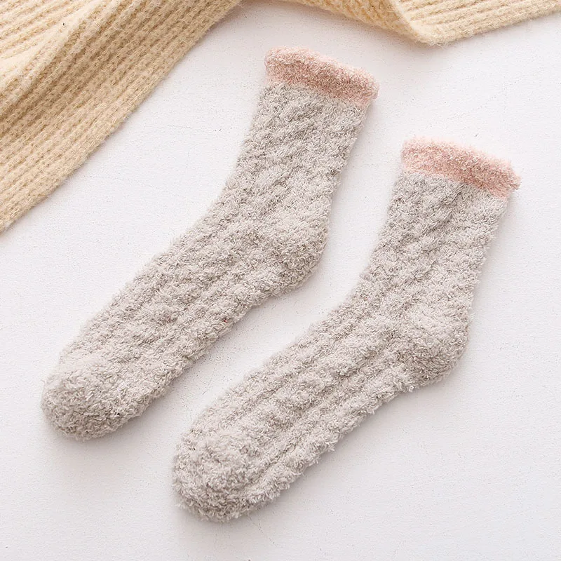 Женские зимние теплые мягкие пушистые домашние носки тапочки из бархата