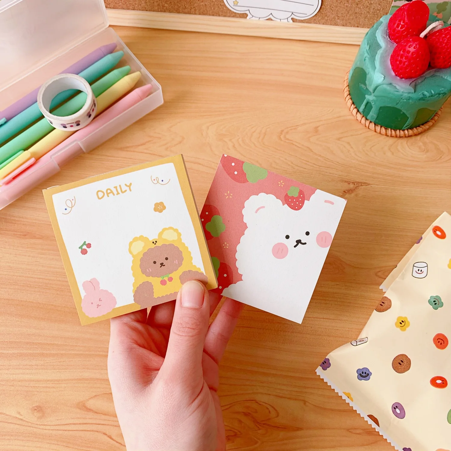

Hot Selling Korean Cartoon Small Cute Bear Notebook Student Memo Message Book