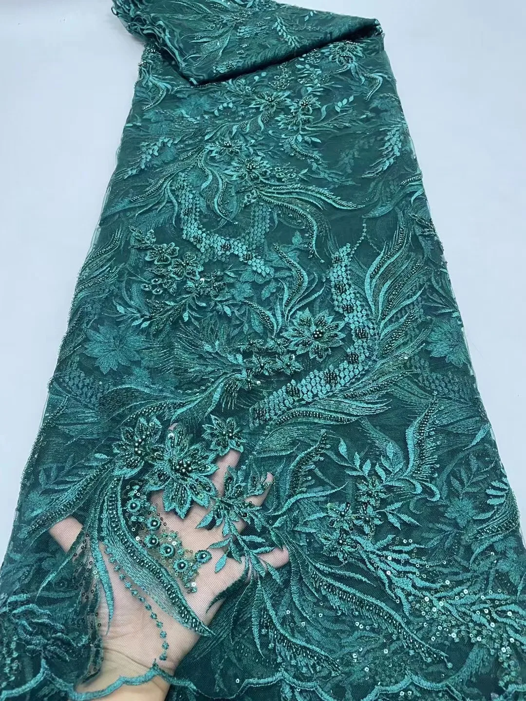 

2021 Latest Nigerian Handmade Beaded Lace Fabrics High Quality African Laces Fabric For Wedding Dress