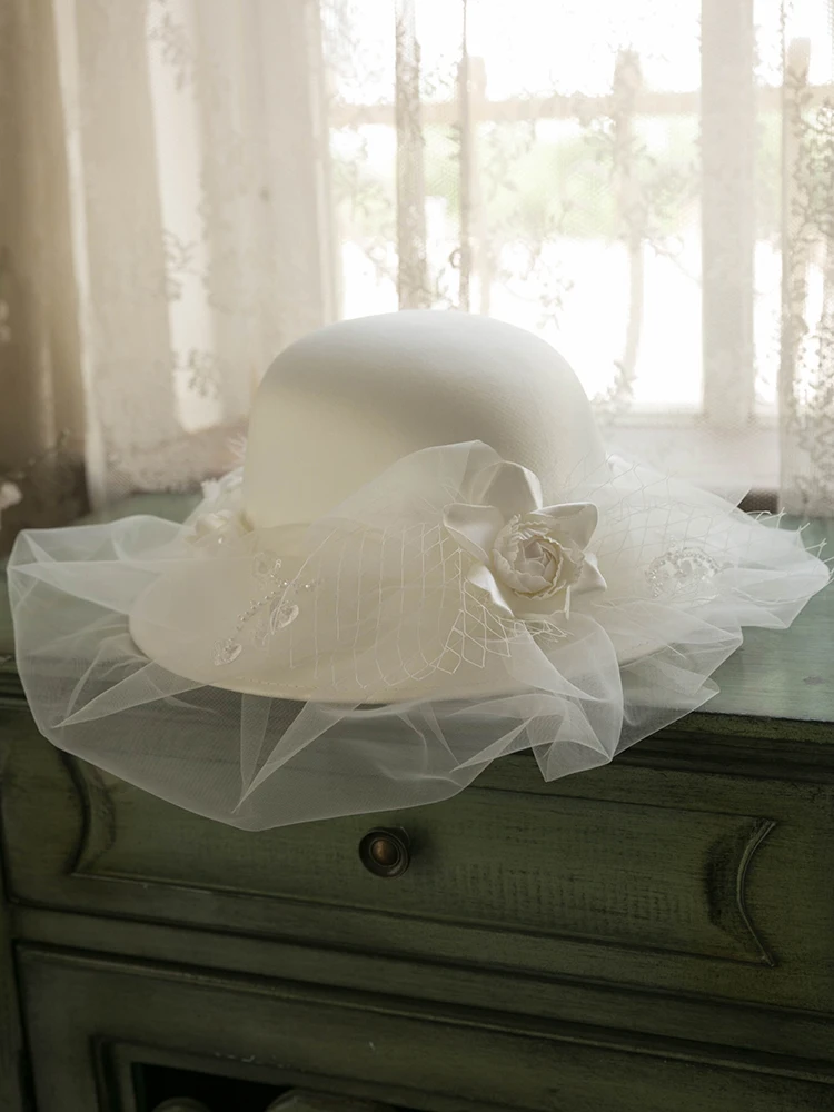 

Шляпа женская, белая, из сетчатой ткани, с полями