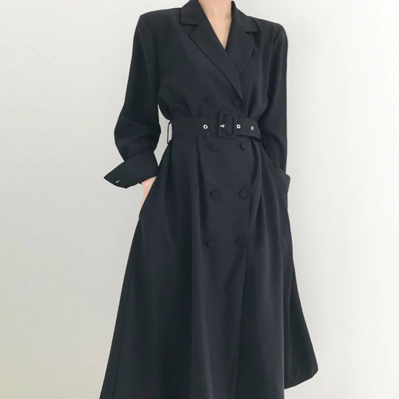 

Coats & Jackets