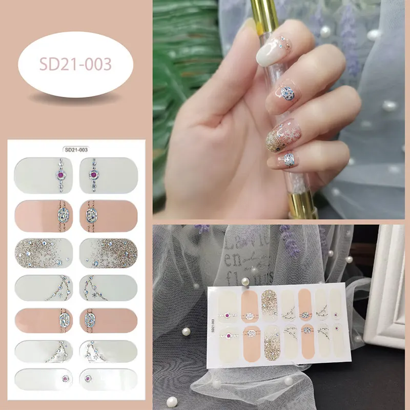 

The New 3D Nail Stickers, Fashionable European And American Snowflake Finished Nail Polish Film, Are All Used For Nail Sliders