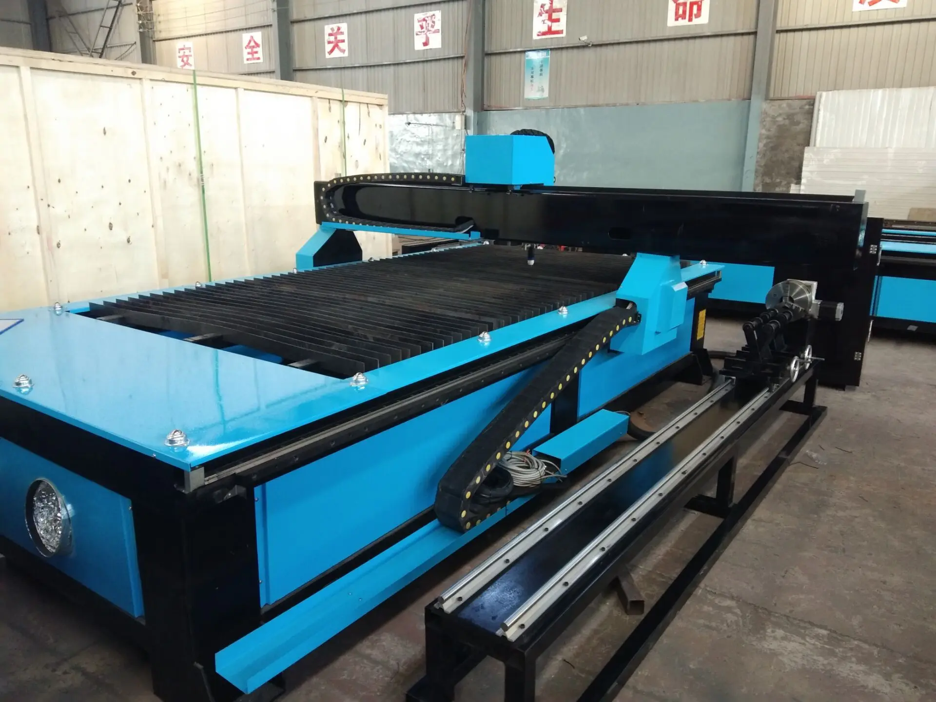 Плазменная машина для резки труб с ЧПУ 1530 63 А вращающиеся круглые трубные