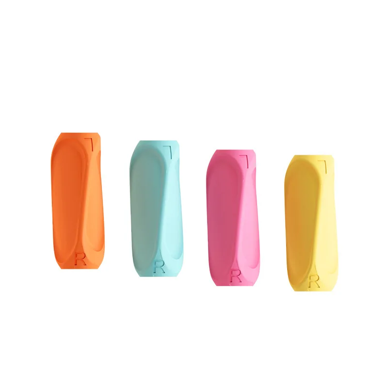 4pcs/Set Children Correction Postures Grip Pen Holder Students Stationery Pencil Holding Practise Tool For Writing Writing aids