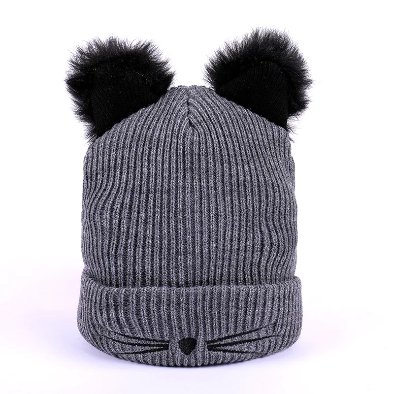 Женская шапка с кошачьими ушками вязаная теплая крючком Зимняя шерстяная Лыжная