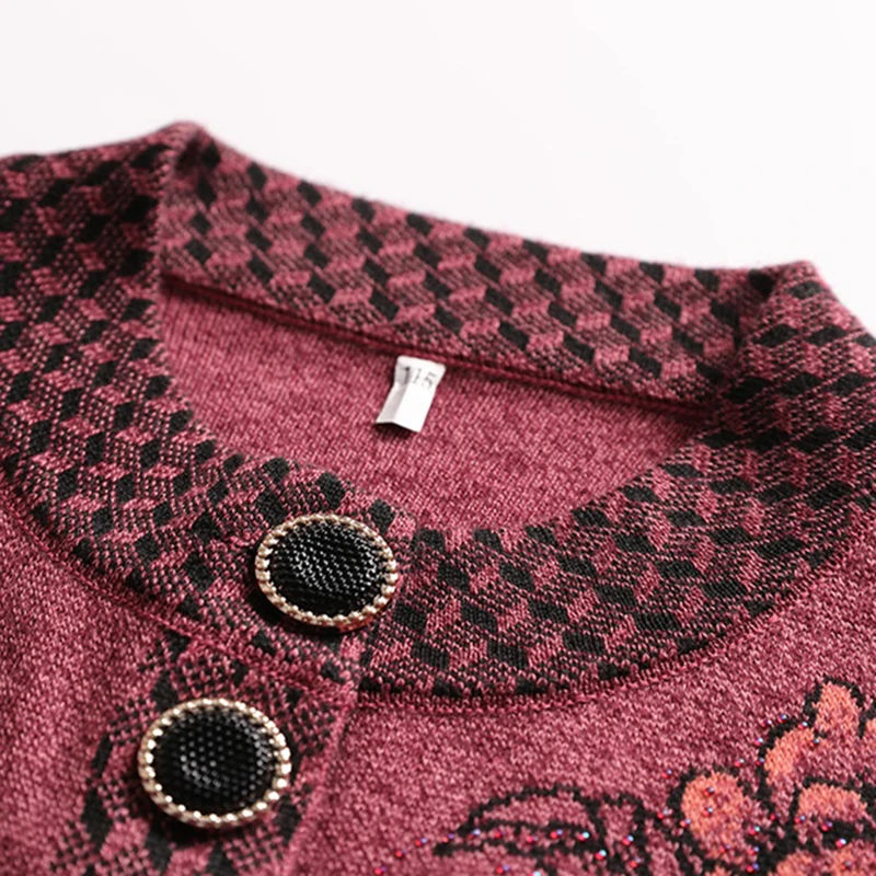 Свитер женский трикотажный однобортный с круглым вырезом одежда для мам