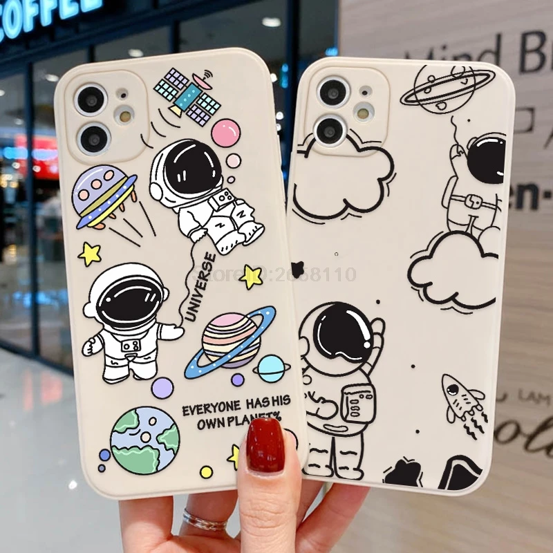 

For Iphone 12 Pro Max Case 11 12 Mini Fundas For Iphone X XS Max XR 7 8 Plus SE 2020 6 6S Cover Astronaut Painted Iphone12 Coque