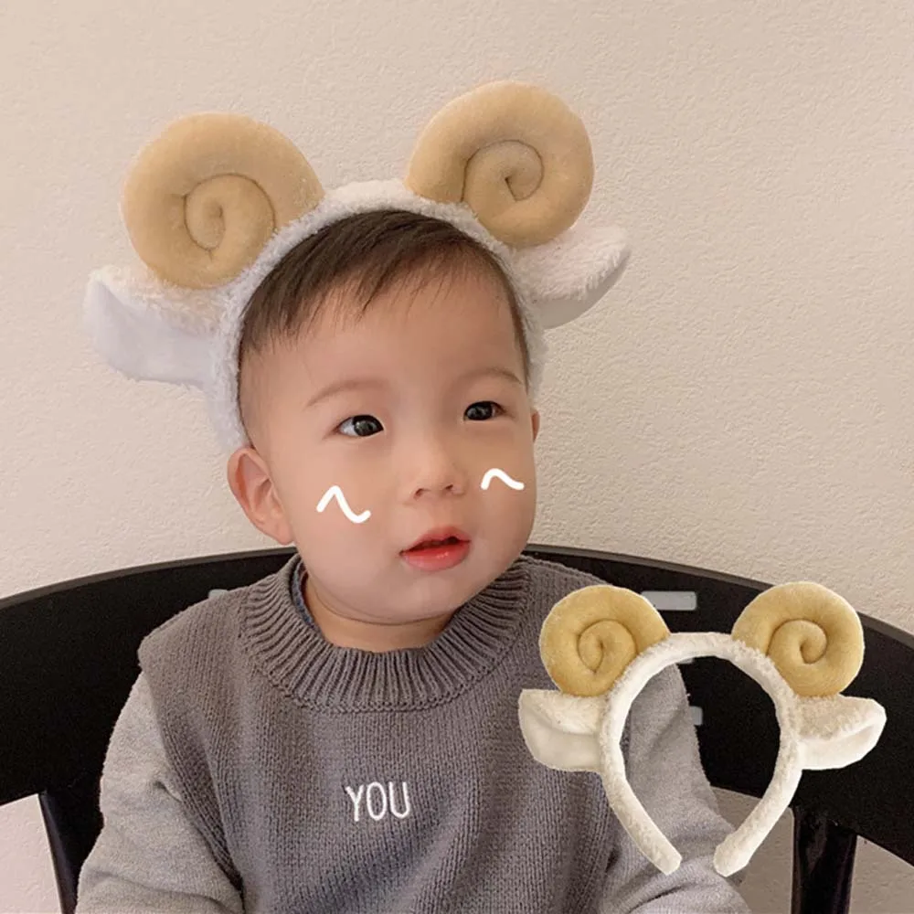 Повязка на голову женская из мягкого флиса с овечьими ушками |