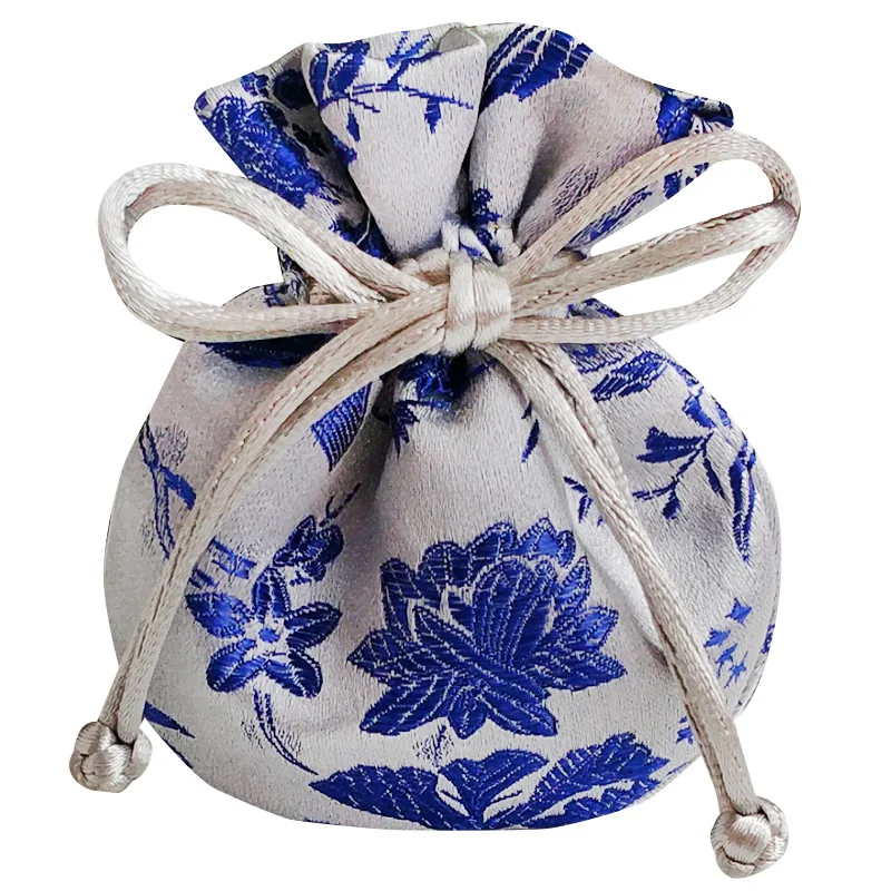 10pcs Mini Chinese style Gift Bag Drawstring Brocade Handmade Silk Pouch Jewelry Packaging Ring Earrings Vintage Sachet  8x8cm