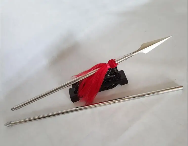 Красный кистями в борьбе с традиционной кунг фу копьем веревка боевые искусства