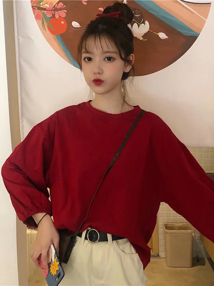 Женская футболка с длинным рукавом белая свободная большого размера в Корейском