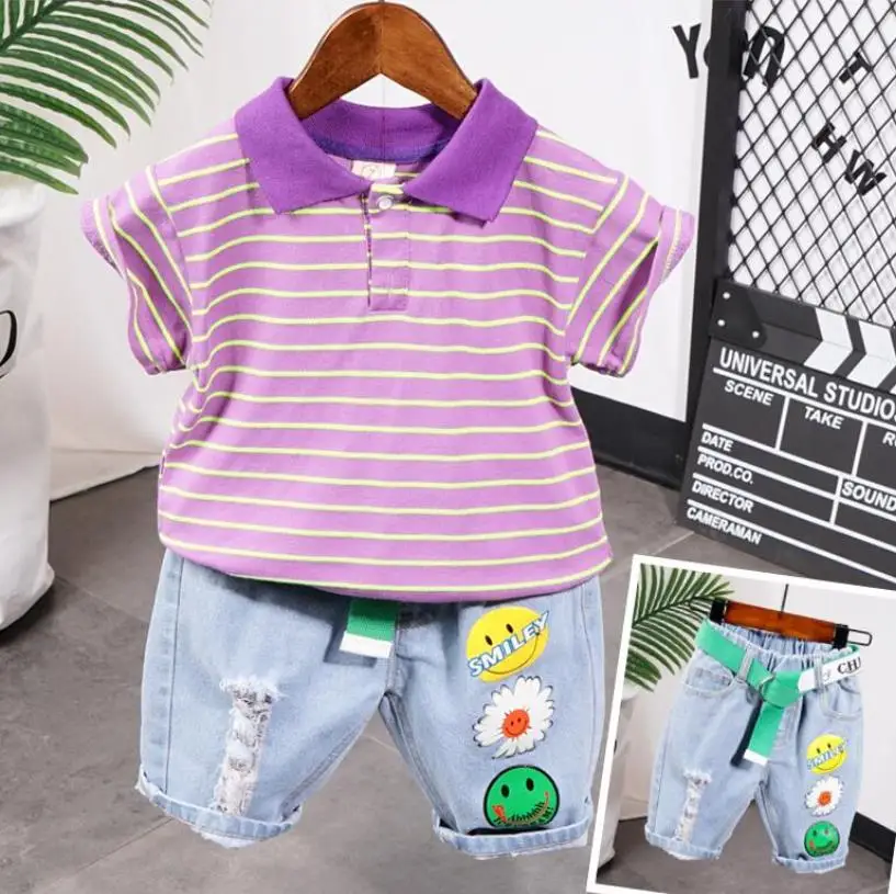 

Новая одежда для маленьких мальчиков Детский комплект одежды из хлопка с отложным воротником футболки для мальчиков + джинсовые шорты комп...