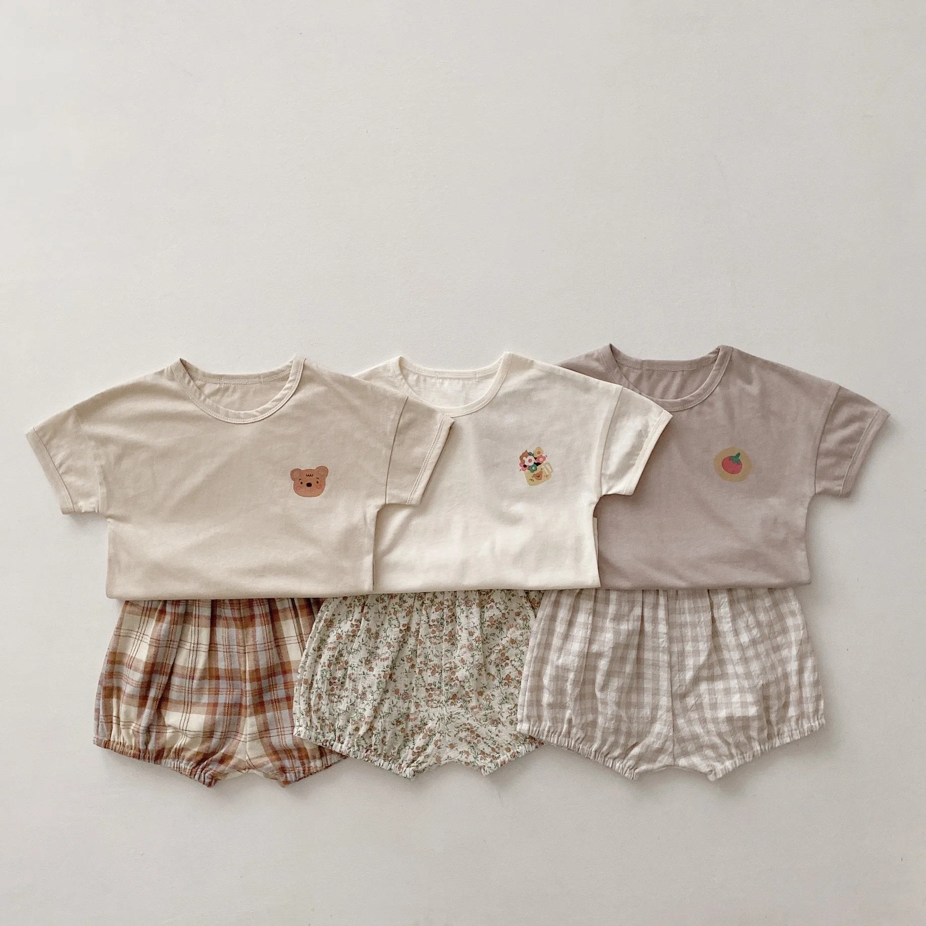 

Комплект одежды для маленьких мальчиков, летняя детская рубашка + клетчатые шорты, костюм для маленьких мальчиков, одежда для младенцев, хло...