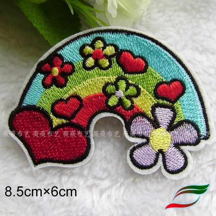 Клейкие тканевые наклейки B301 с вышивкой изогнутые радужные белые облака улыбка