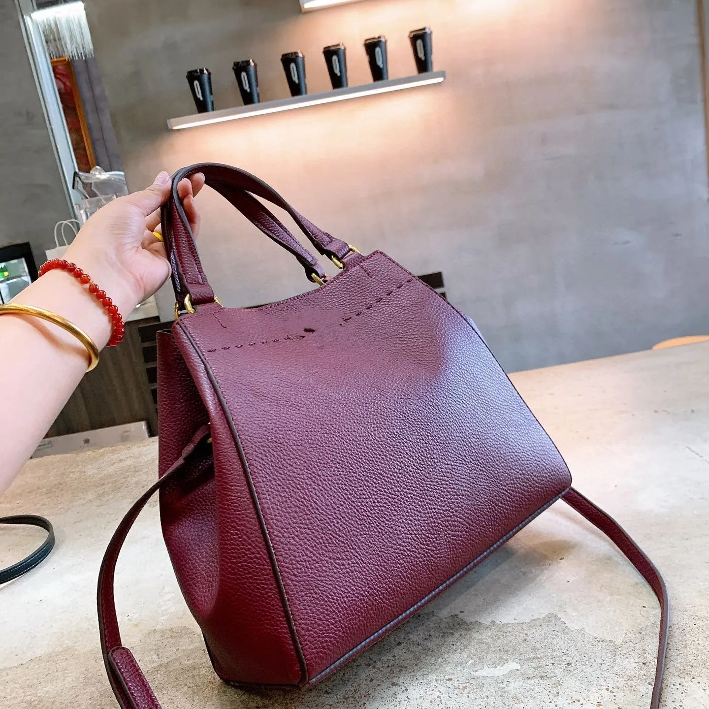 

Female Bag New Exquisite Bucket Bag Casual Shoulder Bag Simple Messenger Bag Shopping Bag Trendy Tote Bag Women Hand Bag