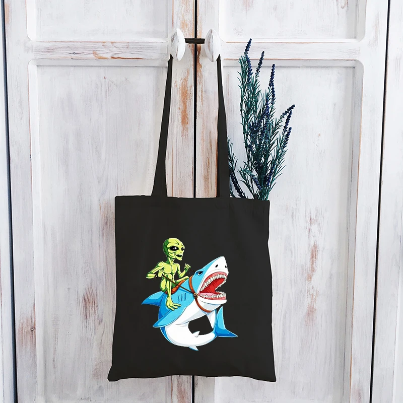 

Alien Riding Shark Shirt Women Pink Alien Tshirt 2020 Cartoon Streetwear Womens Shark Tee Plus Size Thanksgiving Harajuku XL